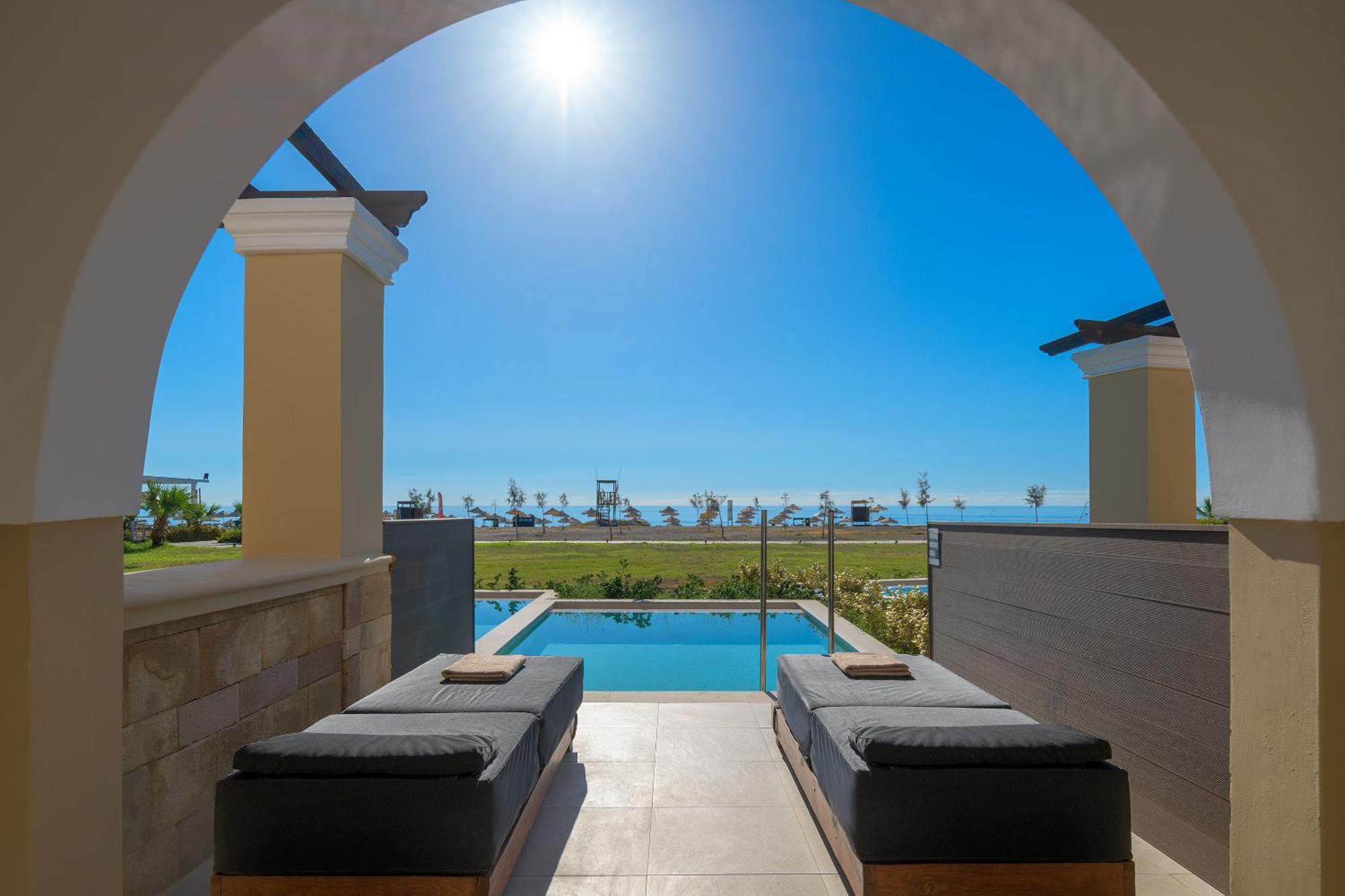 Superior Room Private Pool Beachfront